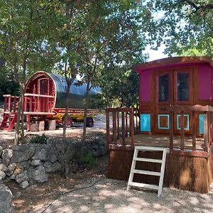 Les Roulottes De Bayama - Insolite Avec Jacuzzi Mougins